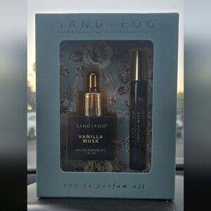 Sand + Fog Vanilla Musk Perfume Oil And Rollerball Gift Set, New In Box